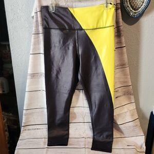 ZYIA Active Black and Yellow Leggings